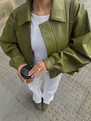 Women’s Oversized Jacket With Wide Collar And Front Snap Detail