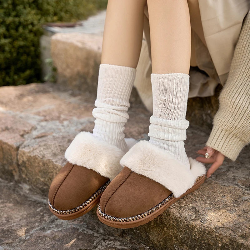 Women's Plush Winter Slippers with Soft Fur Lining and Warm Comfort