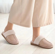 Women's Plush Indoor Slippers with Soft Lining and Cozy Comfort