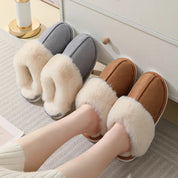 Women's Plush Indoor Slippers with Soft Lining and Cozy Comfort