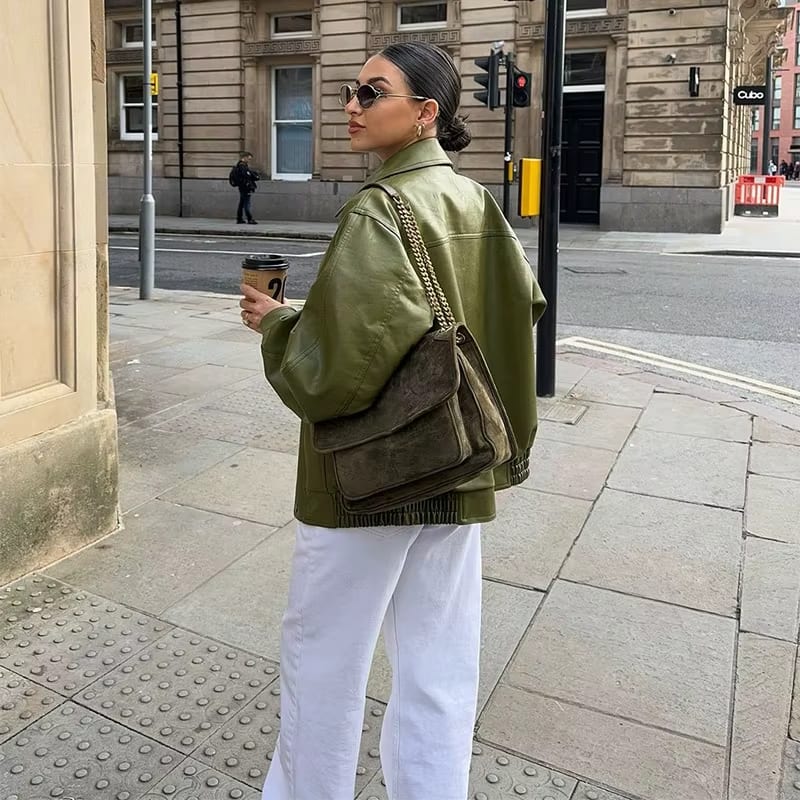 Women’s Oversized Jacket With Wide Collar And Front Snap Detail